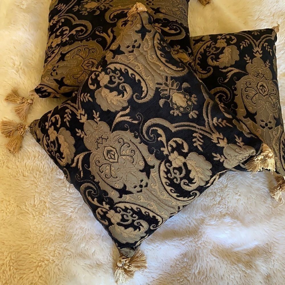 Canaan Company Pillows Set of 3